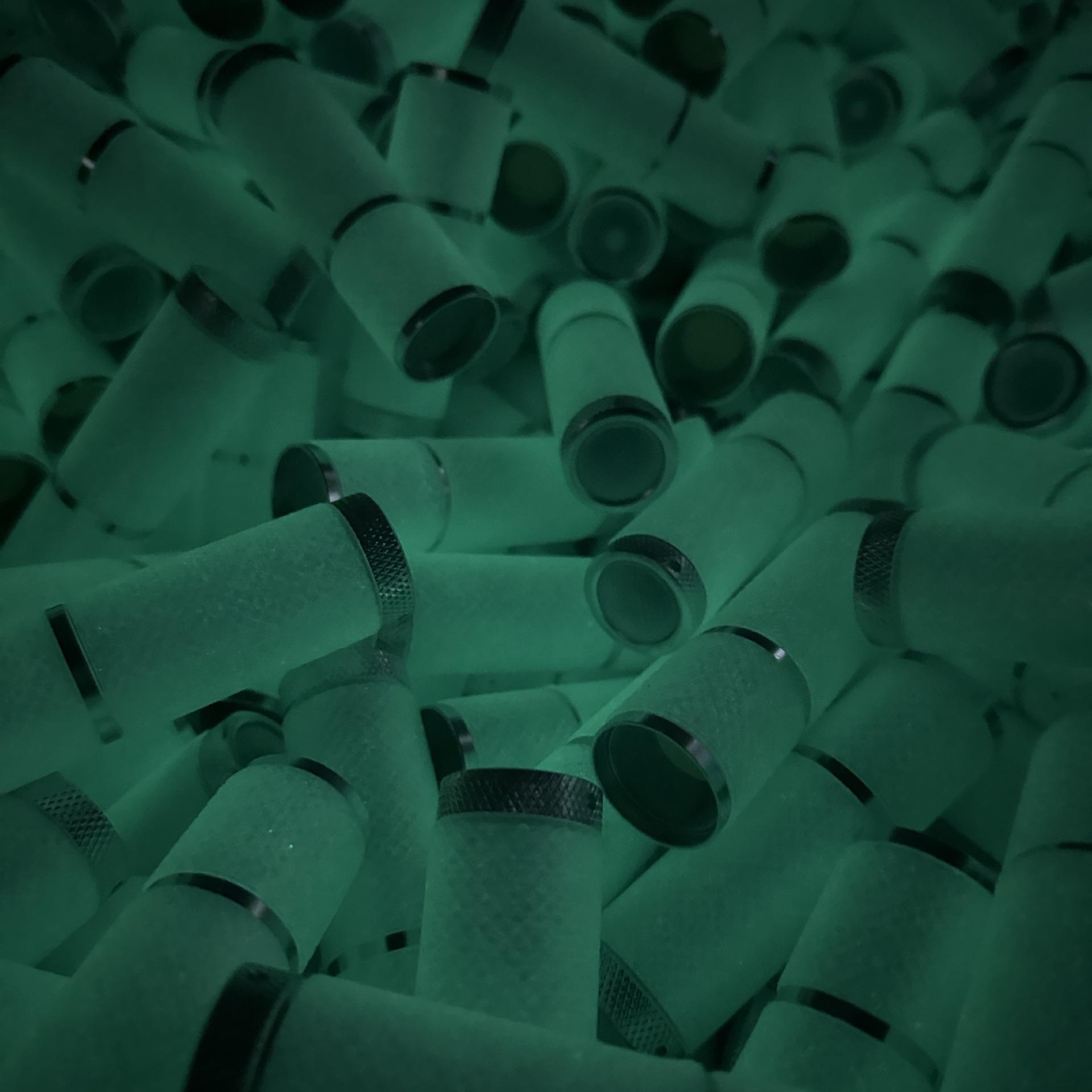 夜光套皮手电筒