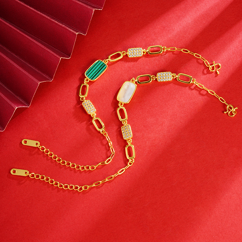 Arena de oro simple pulsera de pavo real niña pequeño libro rojo mismo estilo popular estilo todo partido estilo antiguo suministro de fábrica al por mayor