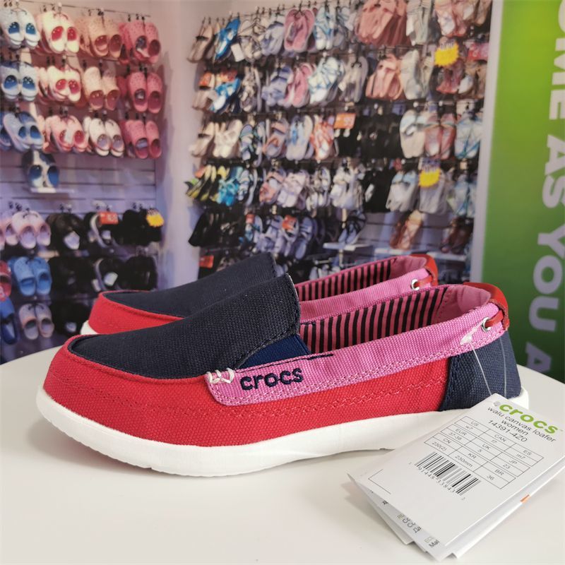 진한 파란색 칠리 레드