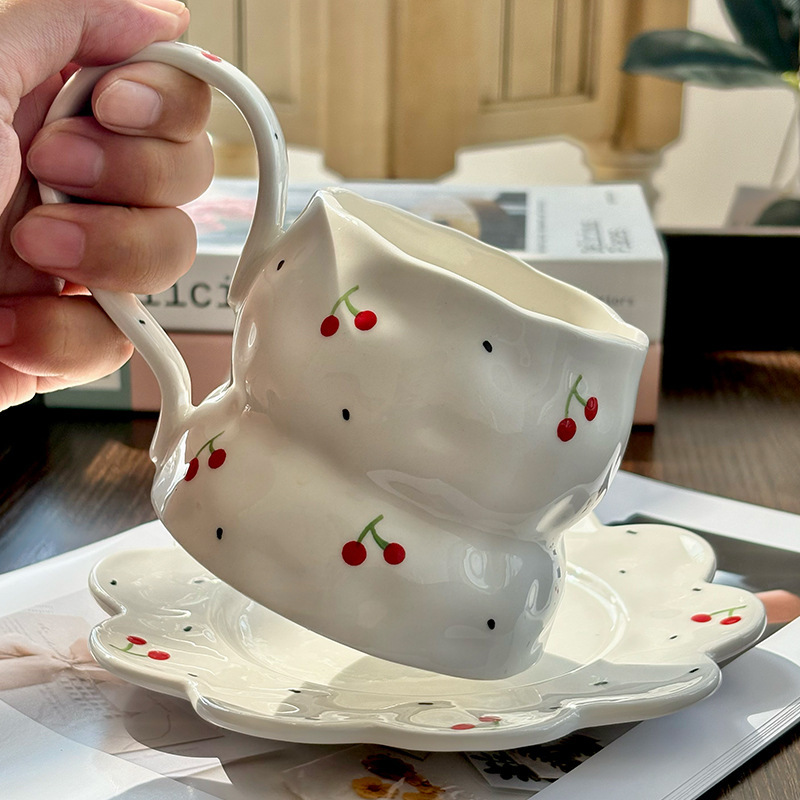 フレンチレトロチェリー花柄手作りセラミックコーヒーカップとソーサーリボンハンドルカップ朝食カップ高価値妖精カップ|undefined