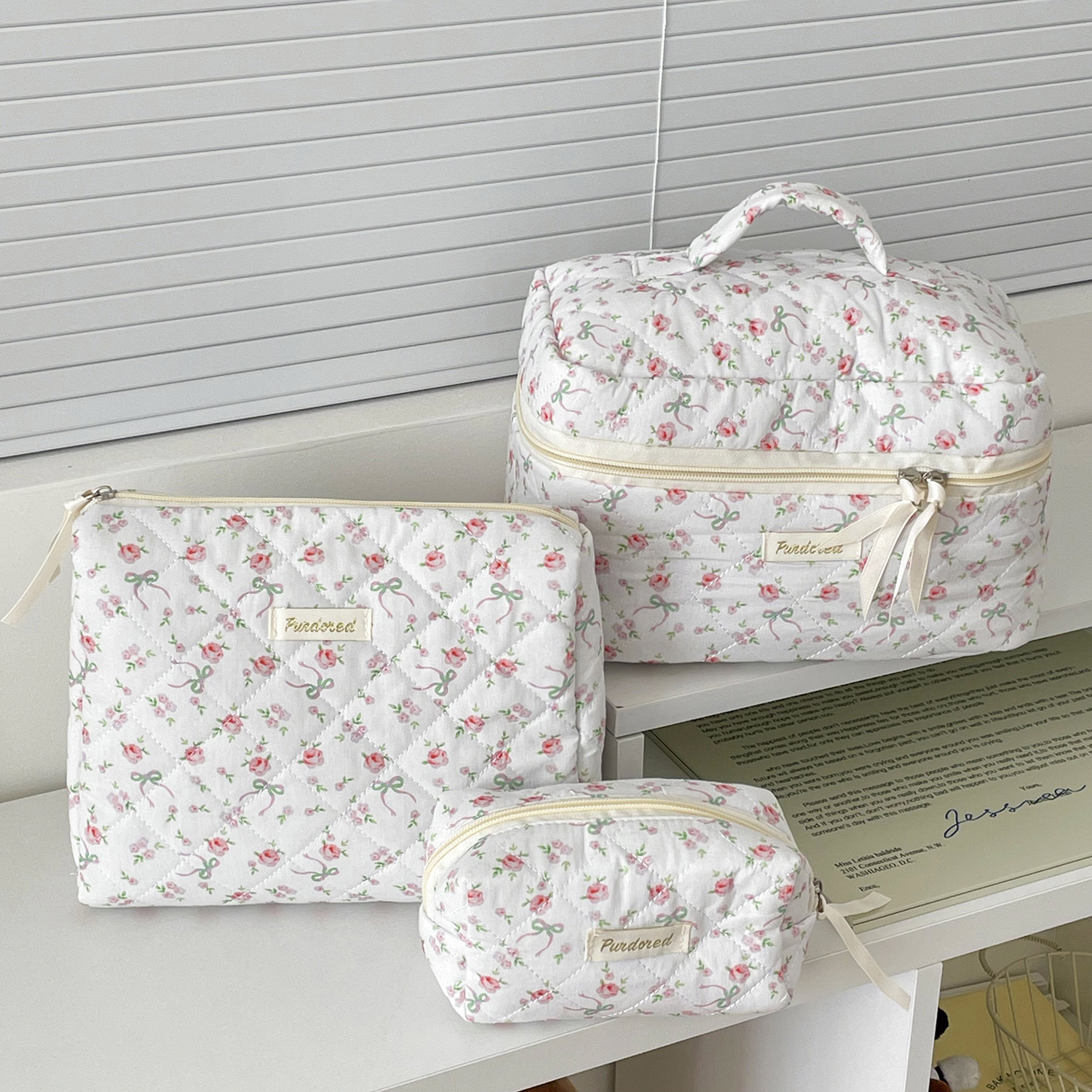 Medium Size Streetwear Ditsy Floral Bow Knot Quilted Cotton Sewing Thread Square Makeup Bags