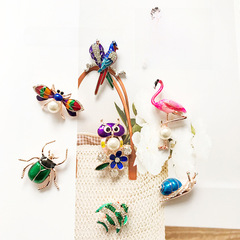 新款飾品卡通可愛小動物胸針別針火烈鳥胸花琺瑯別針彩繪滴油衣飾