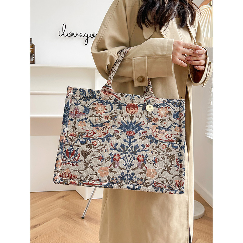 Korean Style Canvas Bag Women's 2022 New Embroidered Floral Shoulder Bag Large Capacity Official Document Commuter Crossbody Tote Korean Style Canvas Bag Women's 2022 New Embroidered Floral Shoulder Bag Large Capacity Official Document Commuter Crossbody Tote