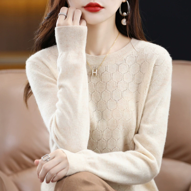 Demi-season woolen knitted sweater with a round collar, long-sleeve, slim fit, western style