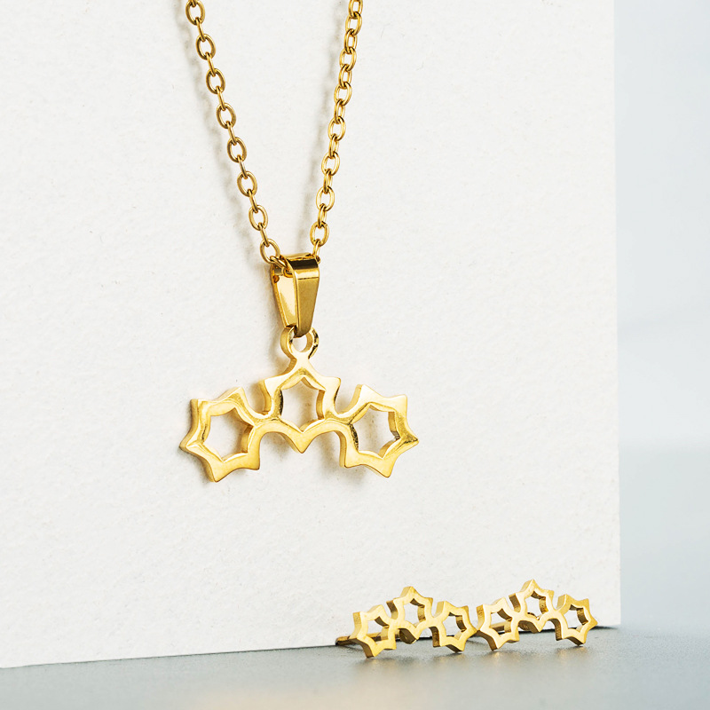 Creative Hollow Love Pendant Necklace Earring Set Accessories