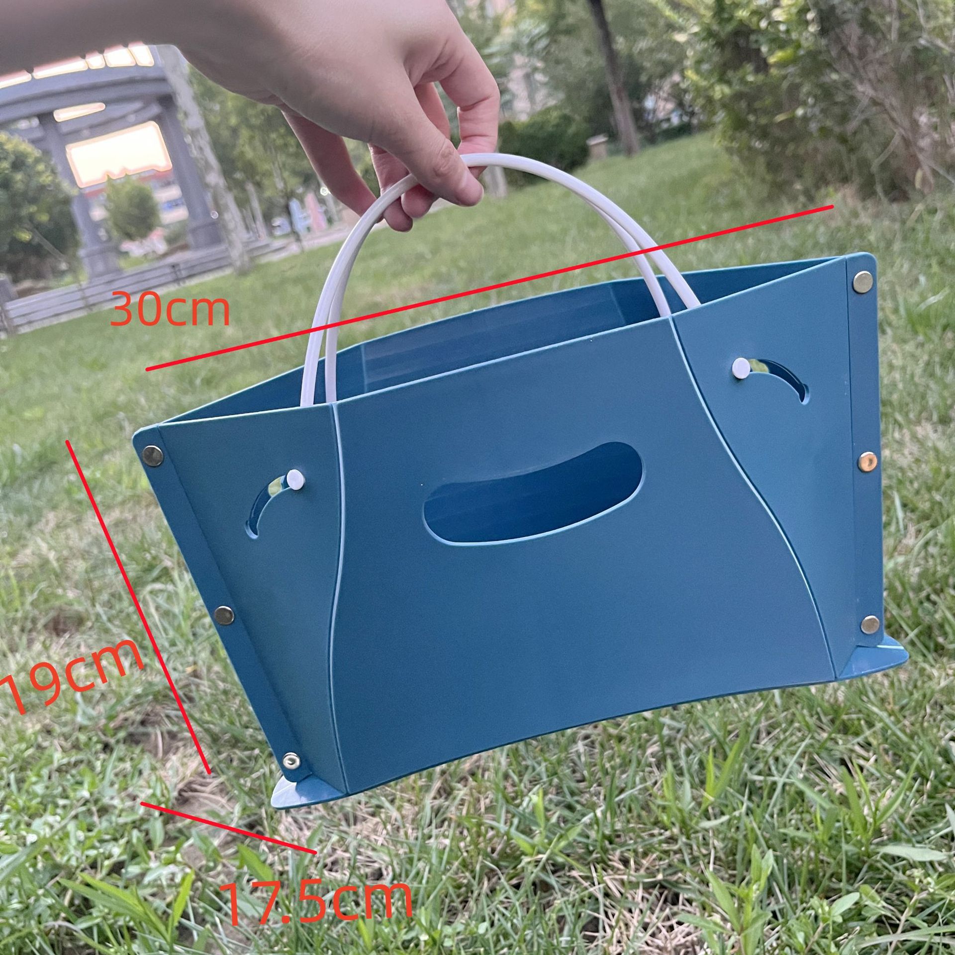 Taburetes plegables para exteriores al por mayor, taburetes portátiles de viaje con almacenamiento, taburetes pequeños de plástico para trenes, taburetes bajos, taburetes plegables para picnic. image 19
