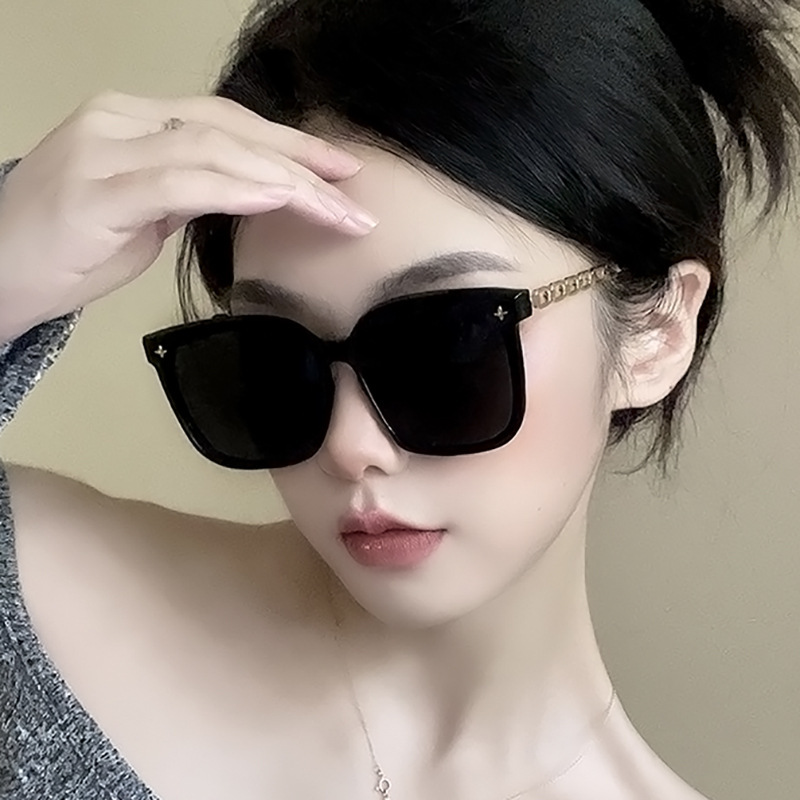 패션 거리 사진 선글라스 여성용 블랙 하이 엔드 센스 스타일 선글라스 슬리밍 개인화 된 자외선 차단제 선글라스 프레임