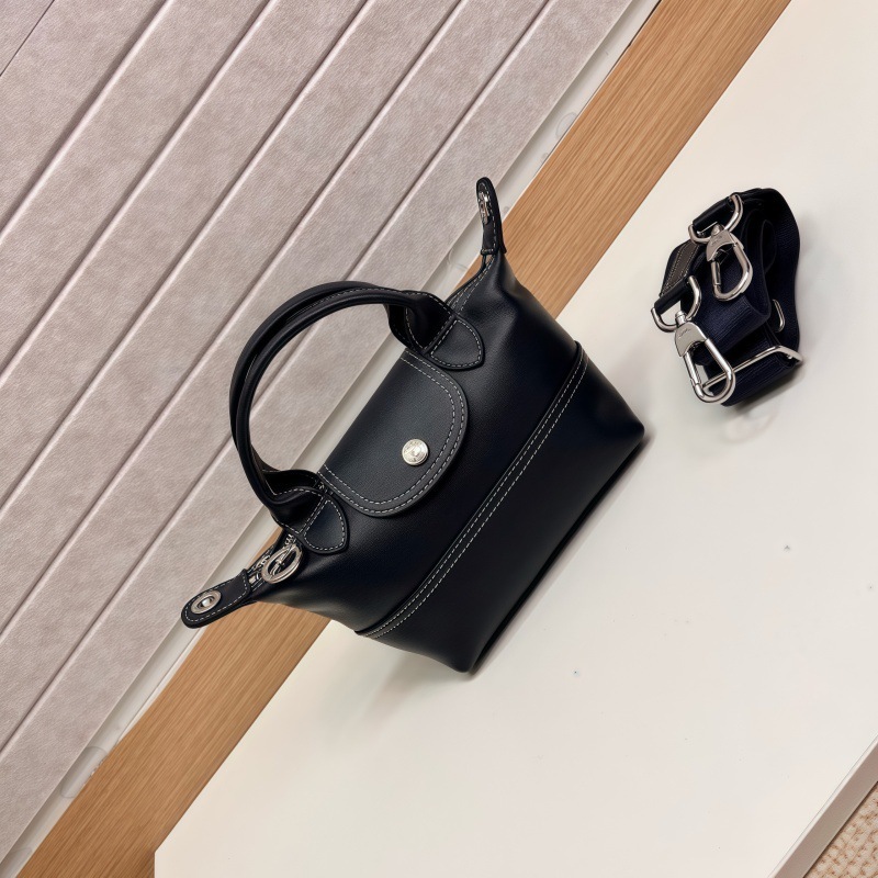 高品质新款设计抽绳水桶包女高级烧麦包百搭手提包休闲单肩斜挎包|undefined