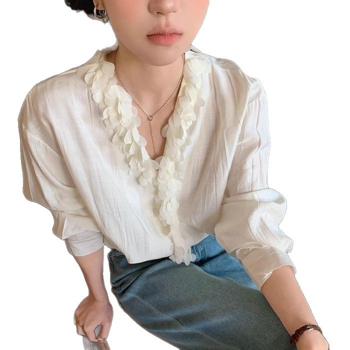 法式气质花瓣V领衬衫女长袖高级感宽松肌理感显瘦别致潮流上衣春|undefined