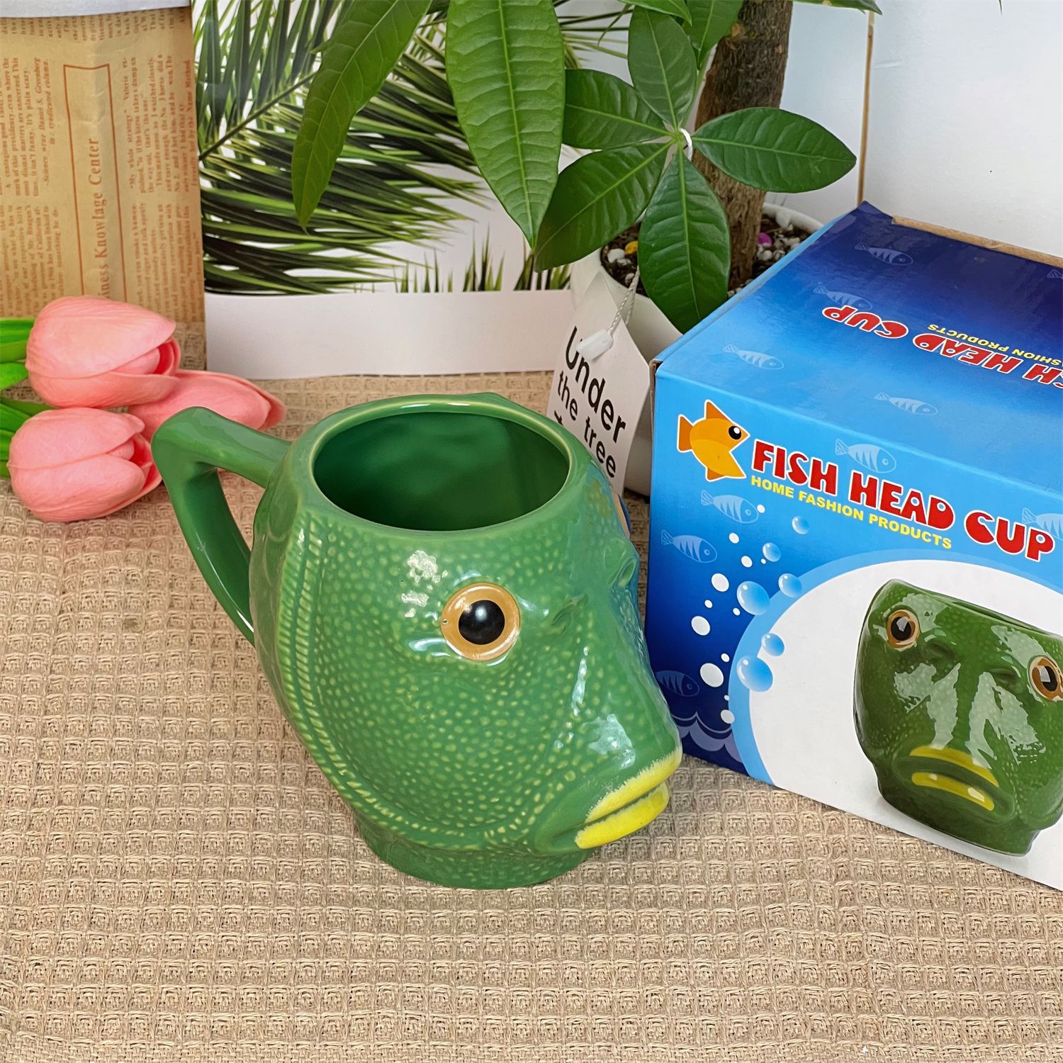 Divertido creativo taza de agua de pescado verde taza de cerámica tallado en arena taza de marca taza parodia de la fama en línea taza extraña