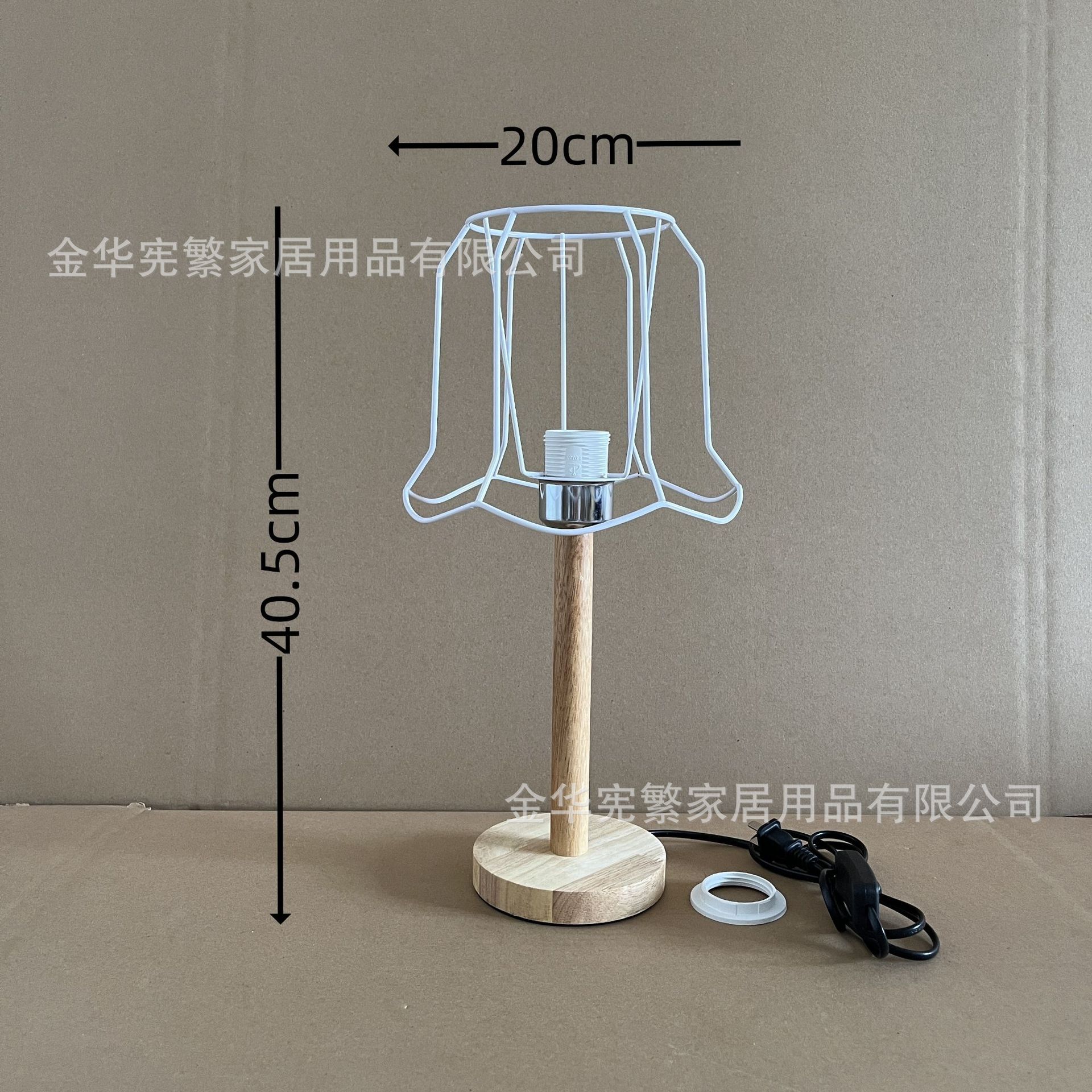 모자 철제 프레임 + 28개의 높은 통나무 베이스