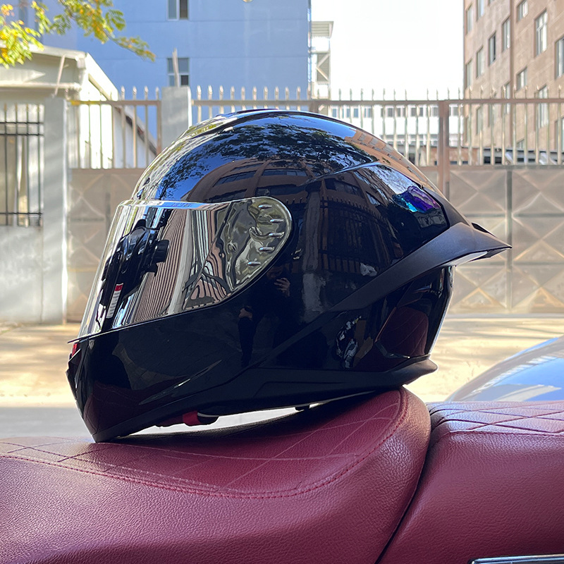 Casco de motocicleta Orz para hombres y mujeres, casco integral de verano con gran alerón trasero para todas las estaciones, certificado por DOT, transfronterizo.