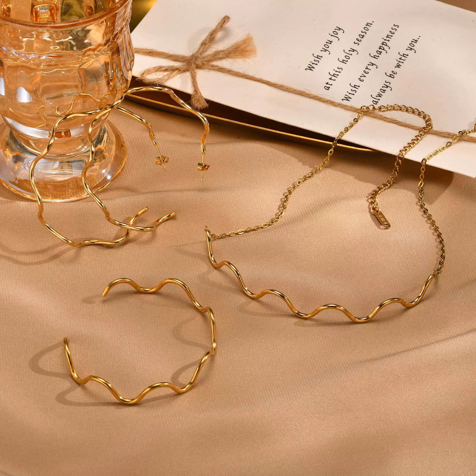 Fashionable choker, earrings stainless steel, wavy golden necklace, 750 sample gold