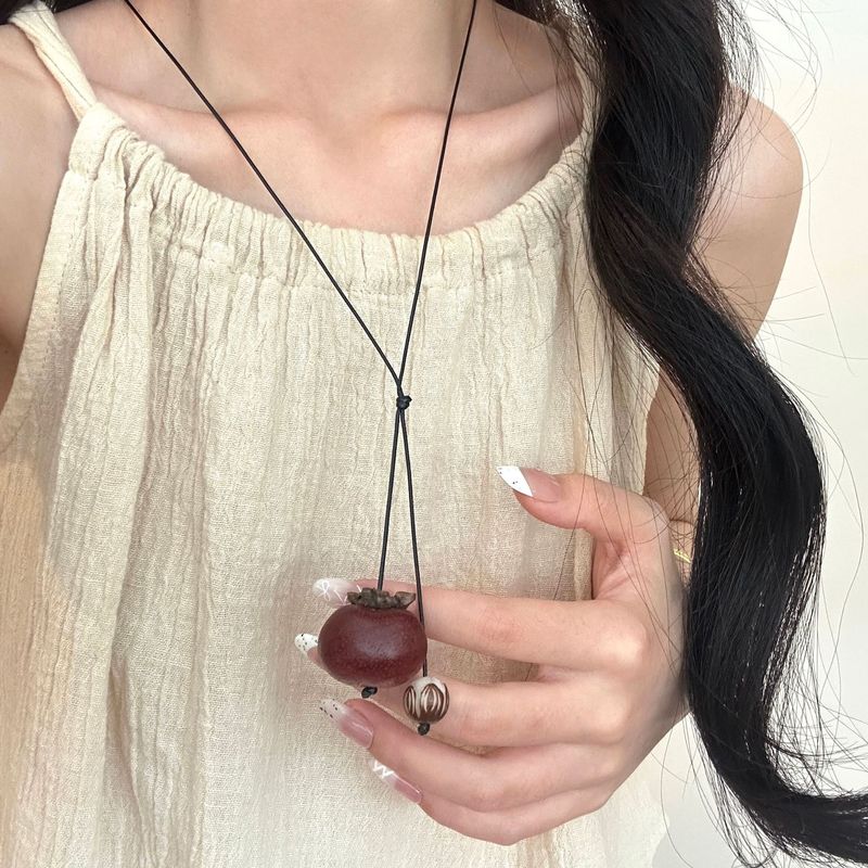 新しい中国風菩提血サンダルウッド柿如意柿ペンダントロングネックレス女性ニッチデザインレトロセーターチェーン|undefined