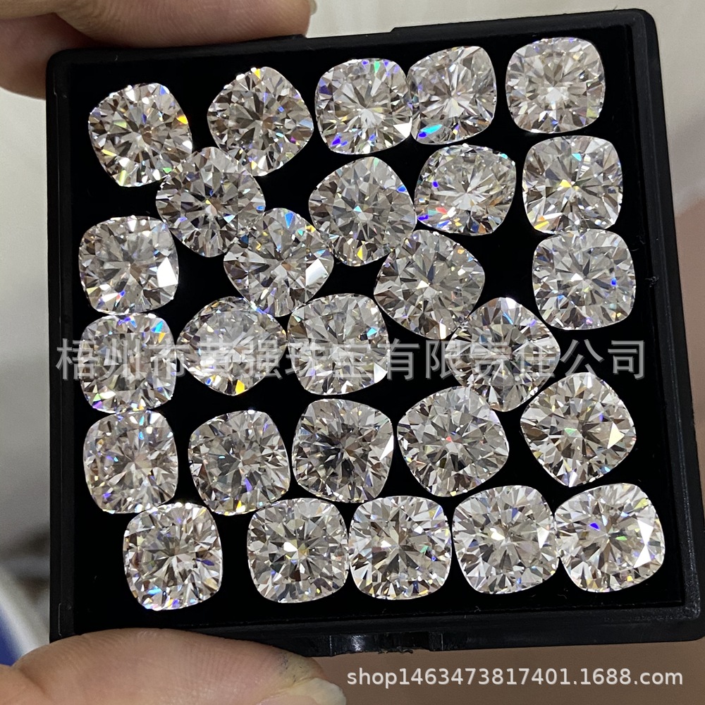 肥方莫桑钻 (1).JPG