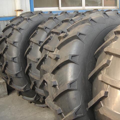 农用旱田拖拉机人字轮胎18.4 20.8-28 30 38 42大型拖拉机后轮