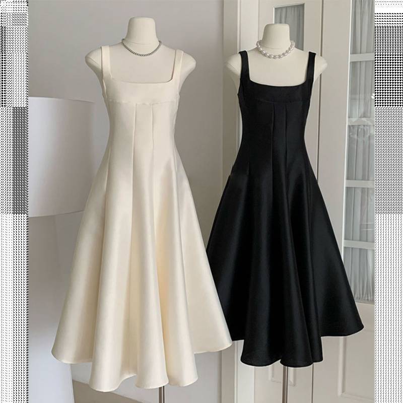 2025 Summer New Hepburn Dress with a Waist-Cinching Design, Gentle Satin Luster, and Elegant Spaghetti Strap Gown