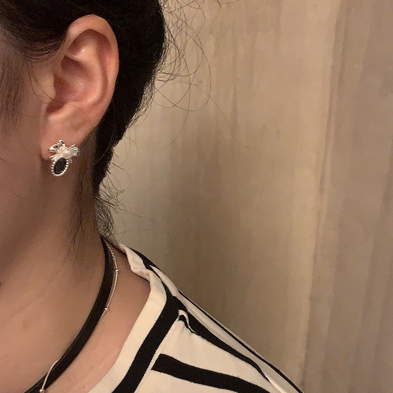 S Reines Silber Schleife Perle Personalisierte Schwarze Elliptische Zirkon Ohrringe 2023 Neues trendiges Design Gefühl Klein und Einzigartig_voghion.com