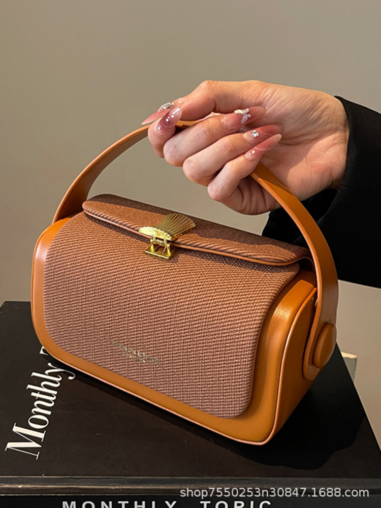 Nueva bolsa de lujo ligera, estilo nacional, estilo de alta calidad, estilo de fragancia, bolsa de hombro para mujeres, estilo universal