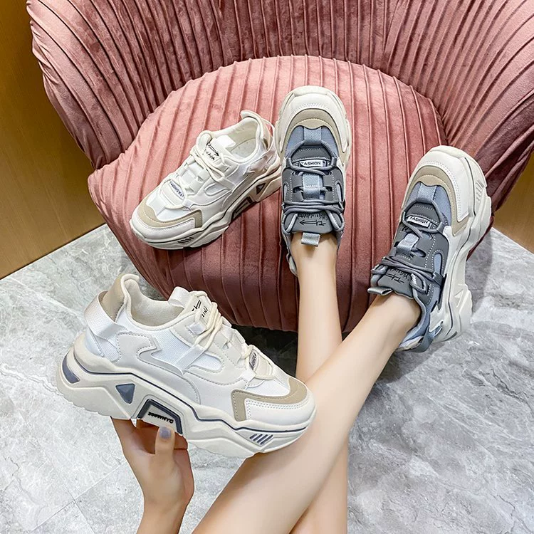 Обувь для папы для женщин в модных ножках маленькие 2021 летние новые интернет-знаменитости на толстой подошве Супер Популярные универсальные студенческие повседневные кроссовки