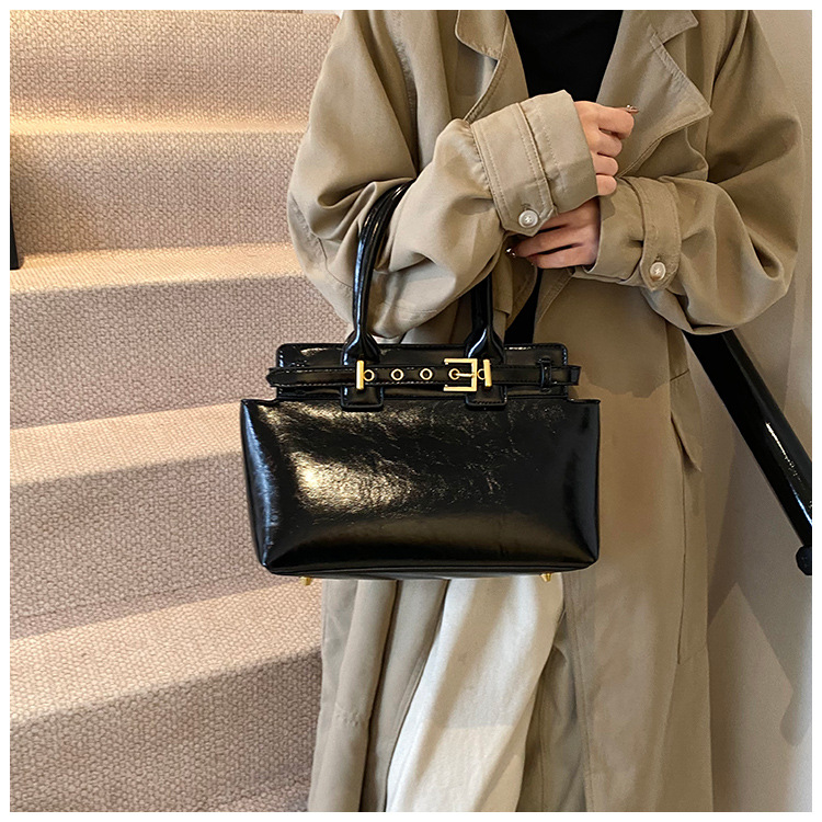 Otoño y invierno de 2024 nuevo bolso de mano de moda casual bolso de mochila de mujer retro de alta calidad bolso de viaje de gran capacidad