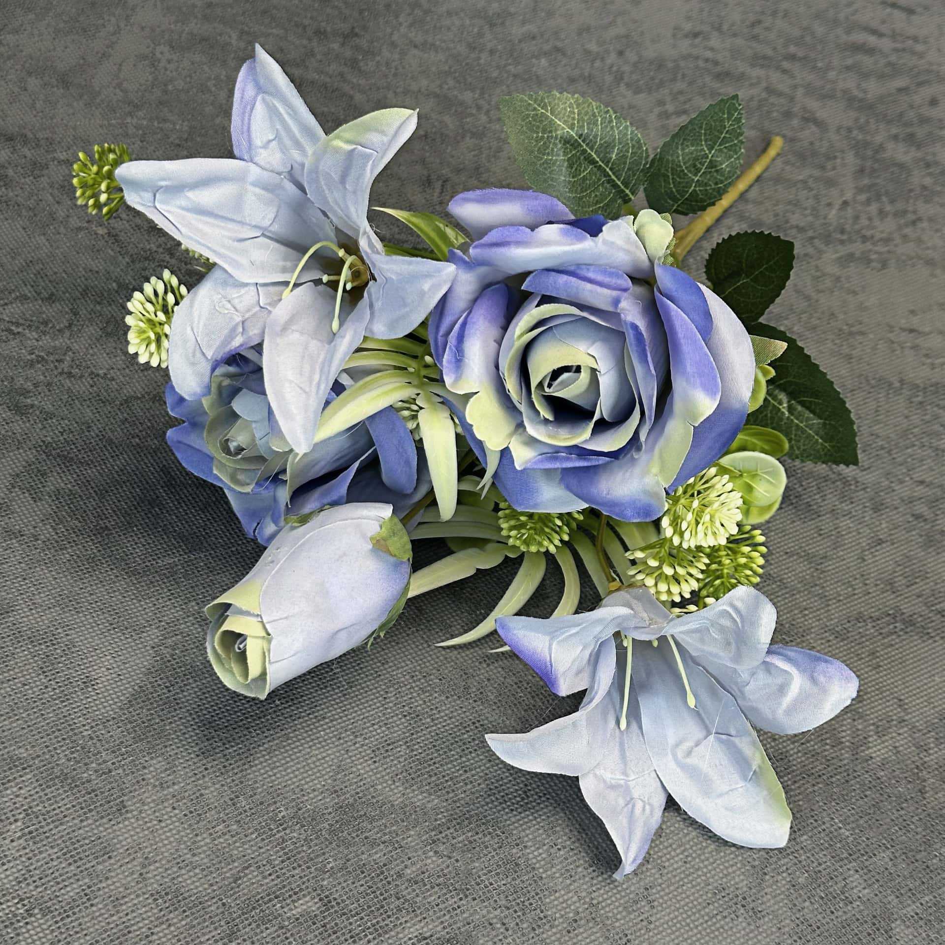 Simulación Rose Lily Combinación Ramo Estilo pastoral Decoración de boda en el hogar Decoración de flores falsas hechas a mano al por mayor