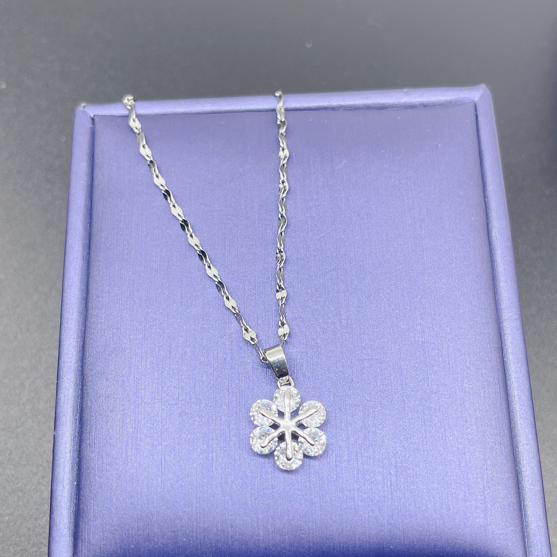 2E37D051FB3A2C92529ACC909F0541