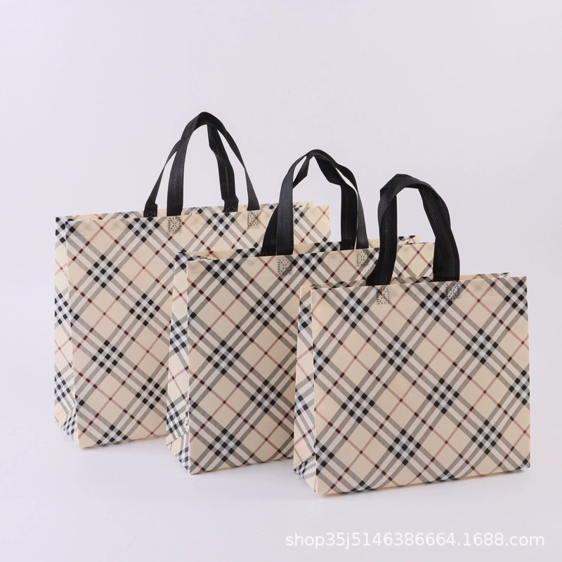 Bolso no tejido recubierto en stock impreso LOGO bolsa de ropa de moda embalaje de regalo bolsa de Banco de costura impresa