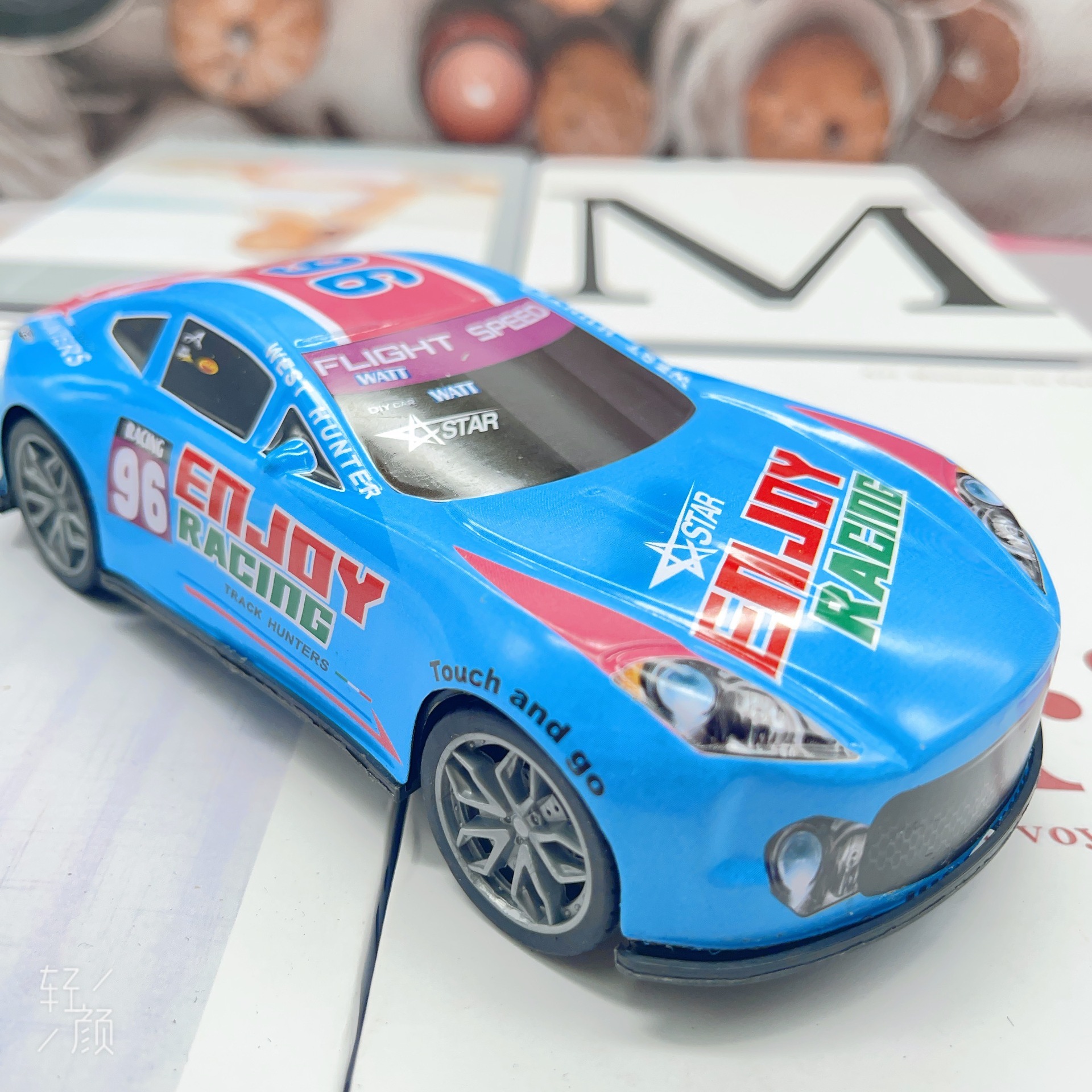 Aleación de gran tamaño inercia carro de acero coche de juguete para niños coche deportivo de carreras jardín de infantes accesorios de juguetes de comercio electrónico al por mayor