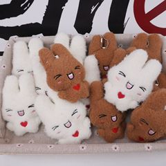新しいカップルの愛のウサギのぬいぐるみのペンダントの屋台の爆発的な愛のウサギのバッグのぬいぐるみのキーホルダーのペンダント