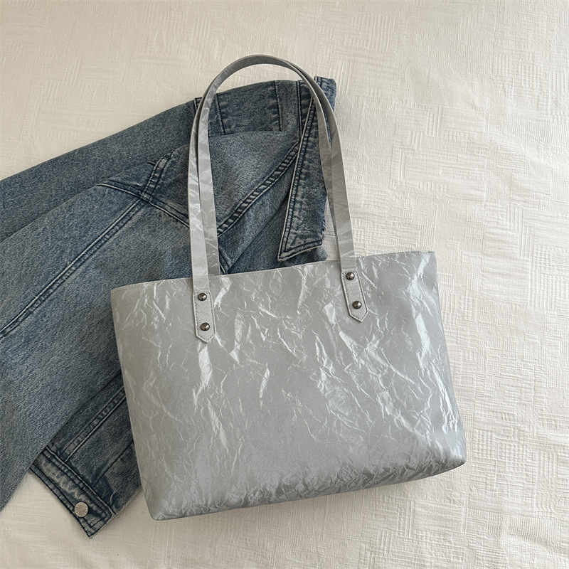 Bolsa de viaje de clase de estudiantes para mujeres 2024 nueva moda primavera hombro brazalete bolsa de alta capacidad de gran tamaño bolsa de mano