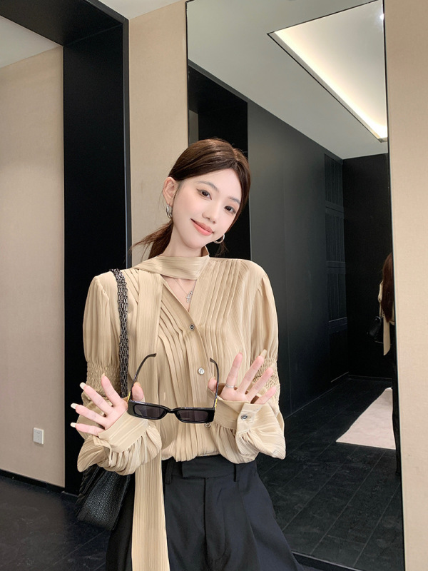 实拍 法式气质古金色V领衬衫女秋季丝带设计高级感时尚长袖衬衣潮|undefined