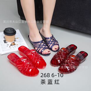 ˮ���z��ЬŮ����͸����Ь�r�֋����⴩�����и�ˮ��Ь���l�����]