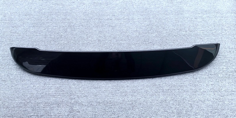 Suitable for 2016-2022 Volkswagen Kaveli T6 Modified Special No-Drill Paint-Coated Rear Spoiler