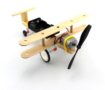 Avión pequeño impulsado por el viento (con interruptor) 2 paletas