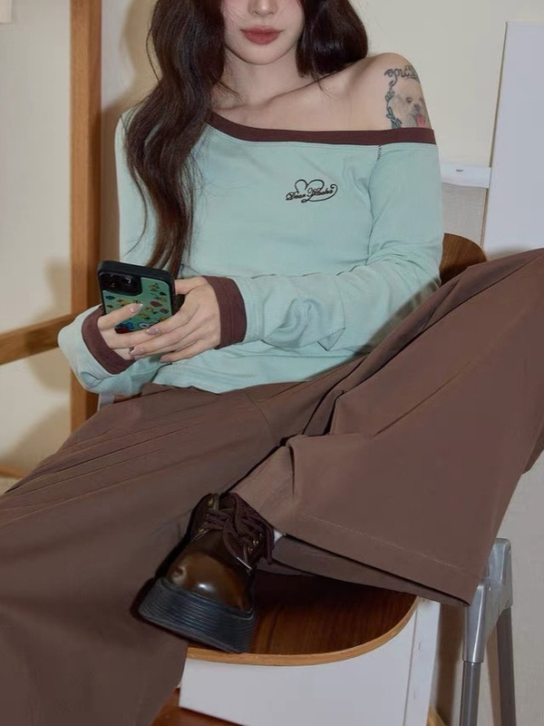 韩系绿色露肩T恤女2025秋气质休闲收腰修身长袖斜肩上衣|undefined