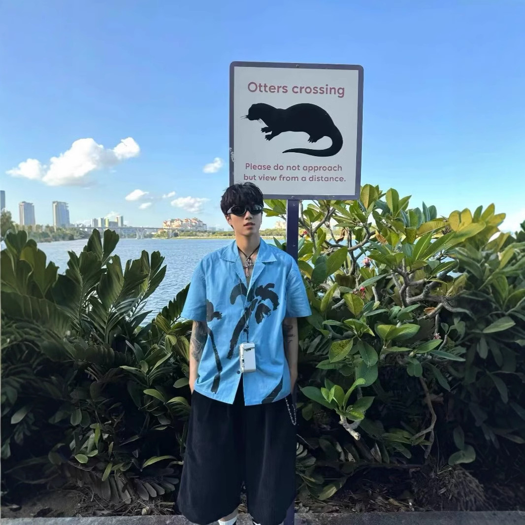 Summer Island Dating Cuban Collar Printed Vacation Style Fashionable Lazy Casual Loose Blue Short Sleeve Shirt for Men