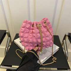 春夏新款百搭水桶包包少女款甜美百搭單肩斜挎包小清新日常通勤包