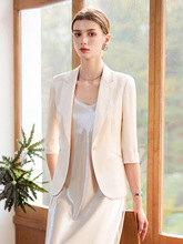 �羳��ģ�I�bŮС�������������ģ�طN��С���b���R�dһ�����l