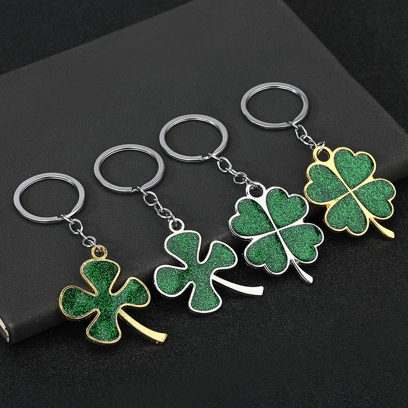 17g Weight Simple Style Four Leaf Clover Zinc Alloy Unisex Slip-on Keychain