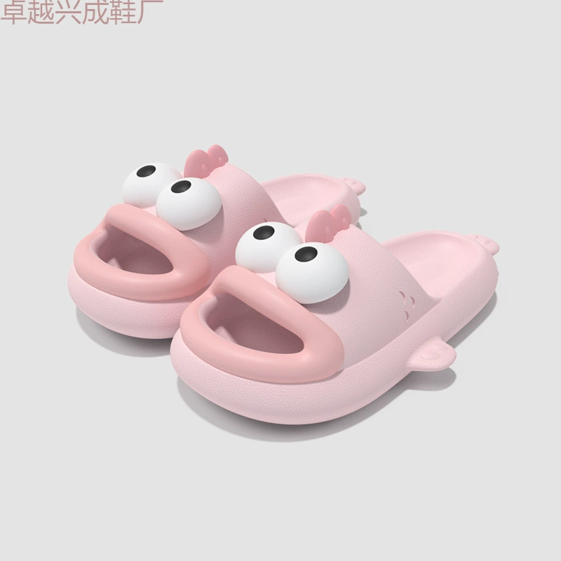 Все красные и те же уродливые рыбные тапочки женские летом носят мягкие подошвы и противоскользящие ПВХ для дома