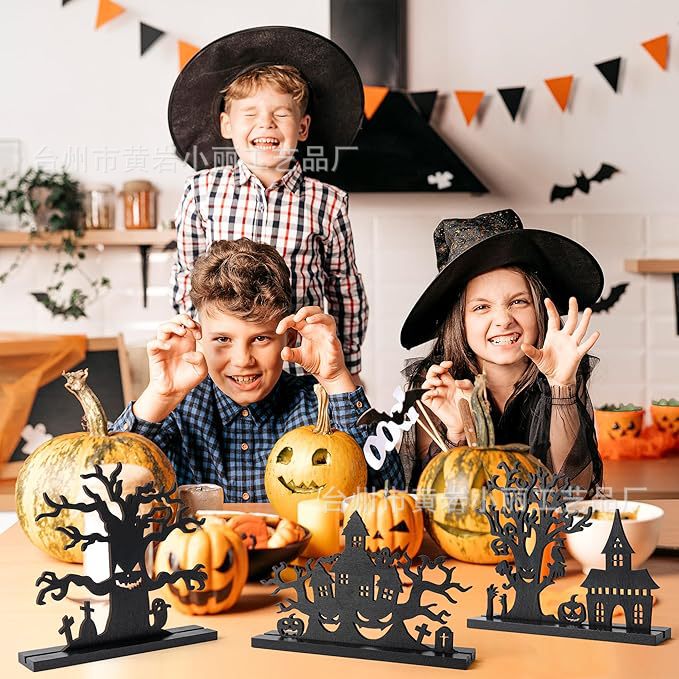 新しいハロウィーンの木製工芸品の雰囲気装飾は、大きな木のお化け屋敷のテーブルの装飾|undefined