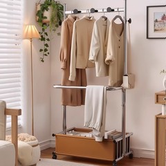 中世スタイルの寝室の床置き洋服ラック、家庭用レトロなリビングルームのコートラック、夜に服を置くための取り外し可能なベッドサイド