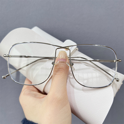 Irregular metal retro anti-blue light myopia glasses with large frame, small face-revealing flat glasses, Korean style trendy glasses