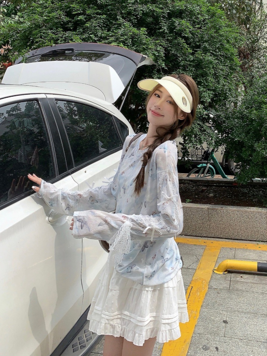 【工場の現物を設置して発見した】ドーパミンプリントのブラウスtシャツの小衆のカジュアルでゆったりした薄い上着