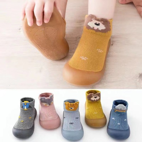 Spring and Autumn Breathable Baby Socks Shoes Soft Sole Floor Shoes Infant First Walking Shoes Embroidered Baby Learning to Walk Shoes Non-Slip Soft Sole