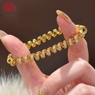 �fѩͬ���Ԓ�����Ů��M��p���Ԓ���p�@��朕r�и߼������Ʒ