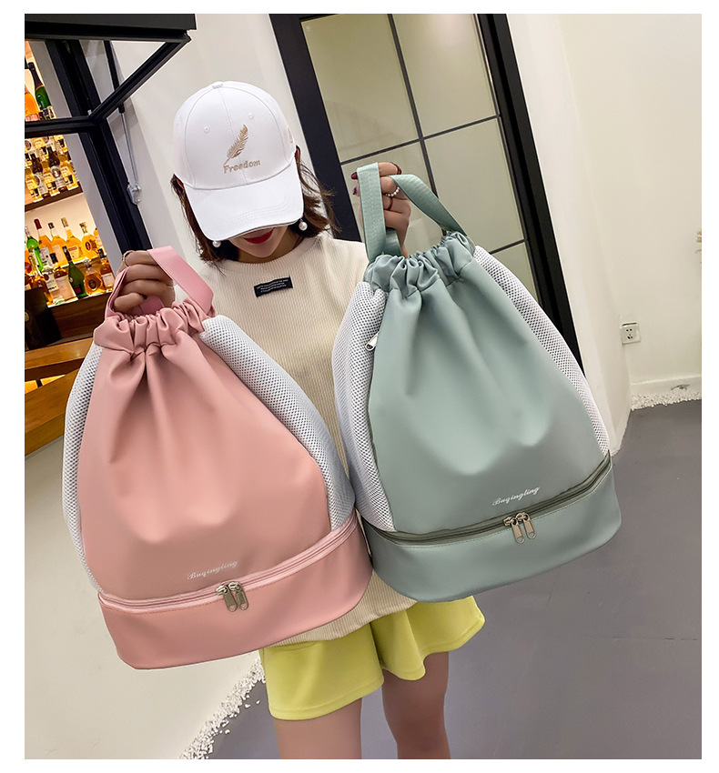 Shoulder bag for swimming wet and dry separation