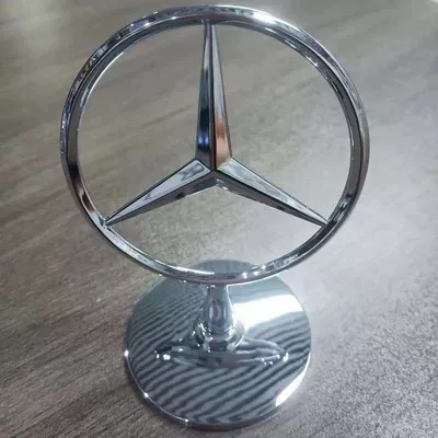 Car logo GLC, GLA, GLE, and V260L models;