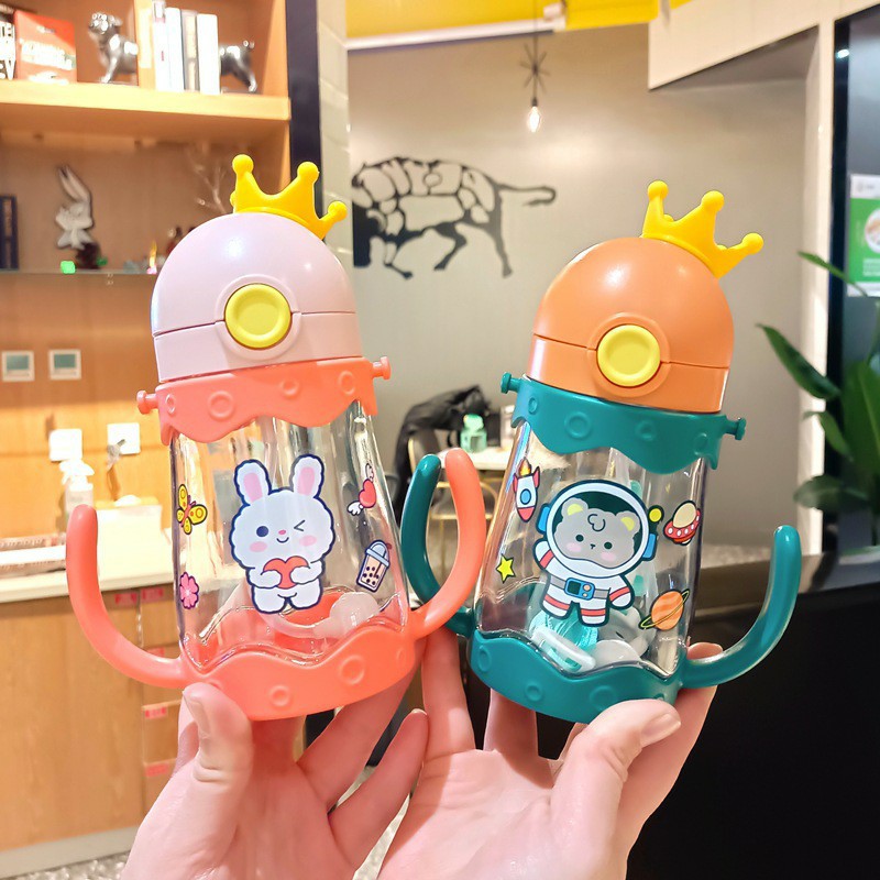 新款皇冠儿童吸管杯塑料水杯宝宝喝水饮水壶喝奶水杯带重力球杯子